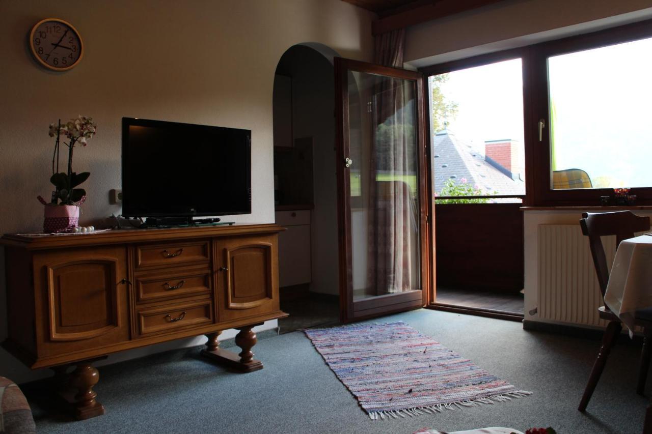 Haus Thaler Apartment Obsteig Ruang foto